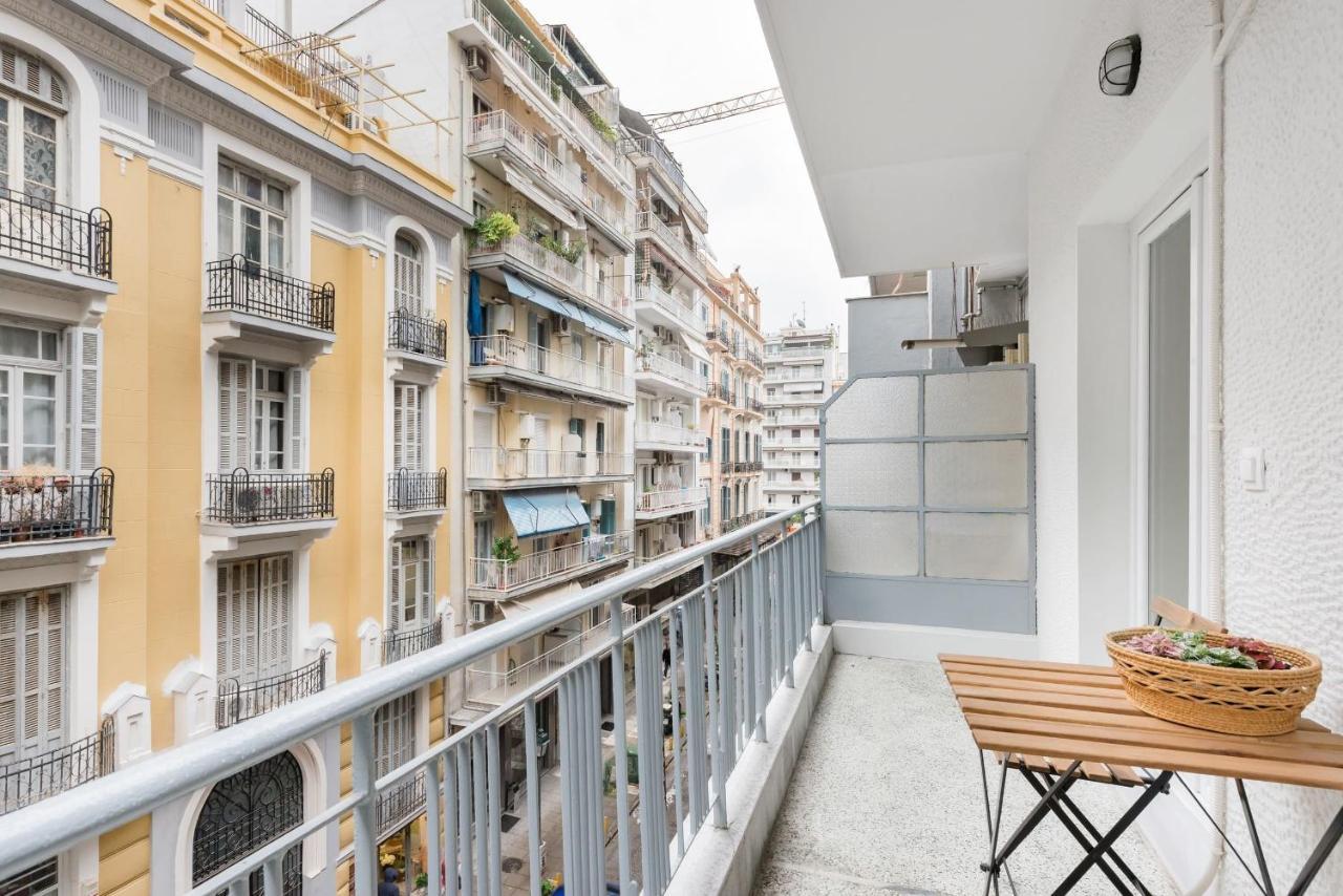 Nat'S Place An Exquisite Home Next To Metro Thessaloniki Exterior foto